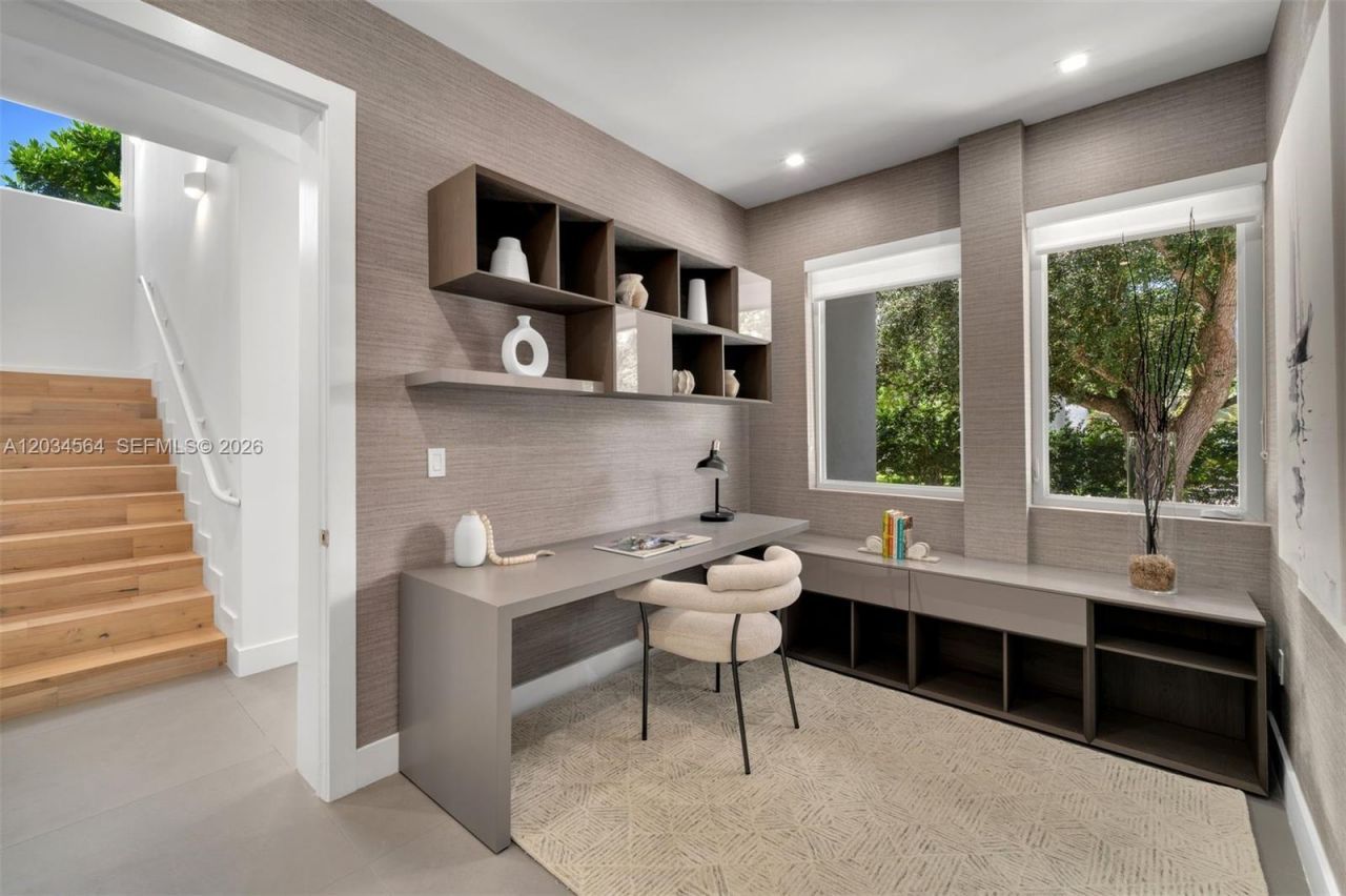 425 Harbor Dr , Key Biscayne, FL 33149 Photo