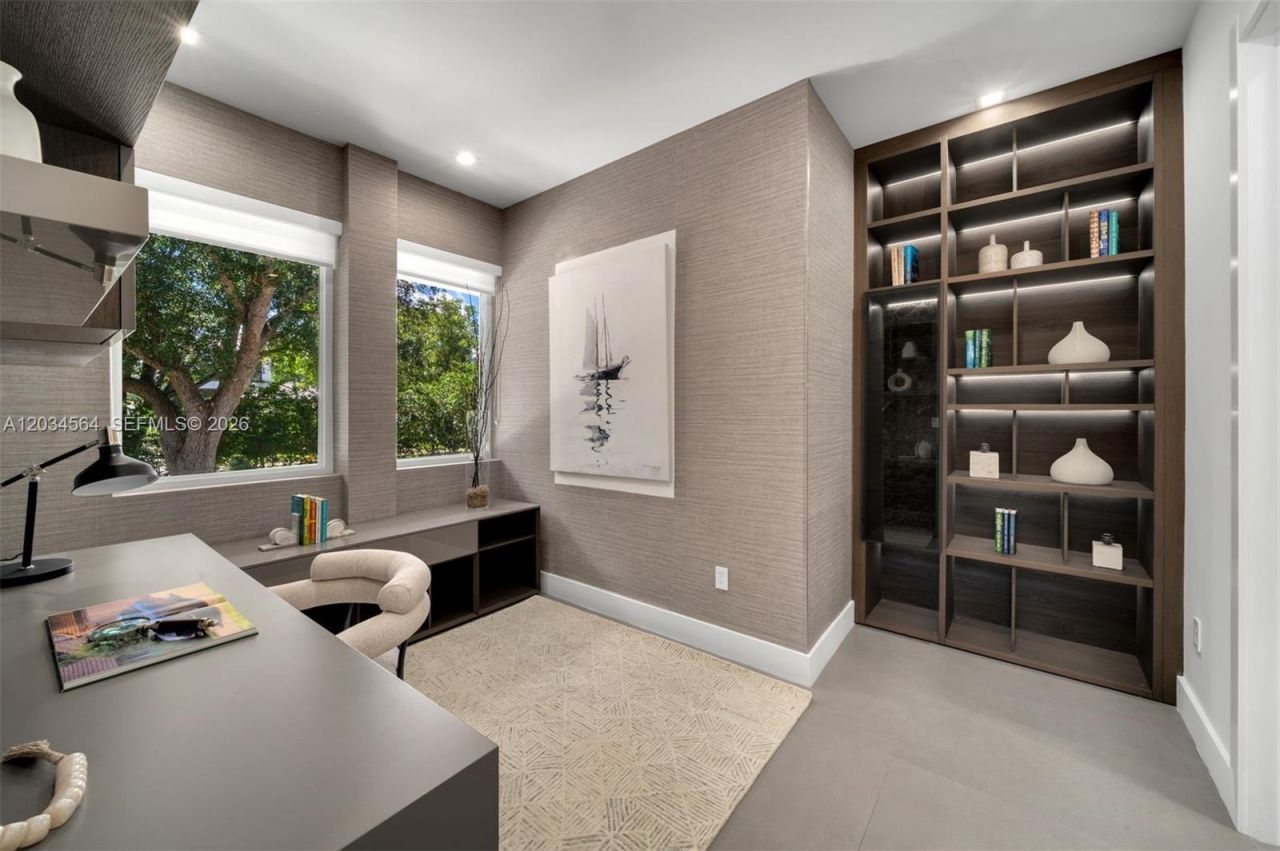 425 Harbor Dr , Key Biscayne, FL 33149 Photo