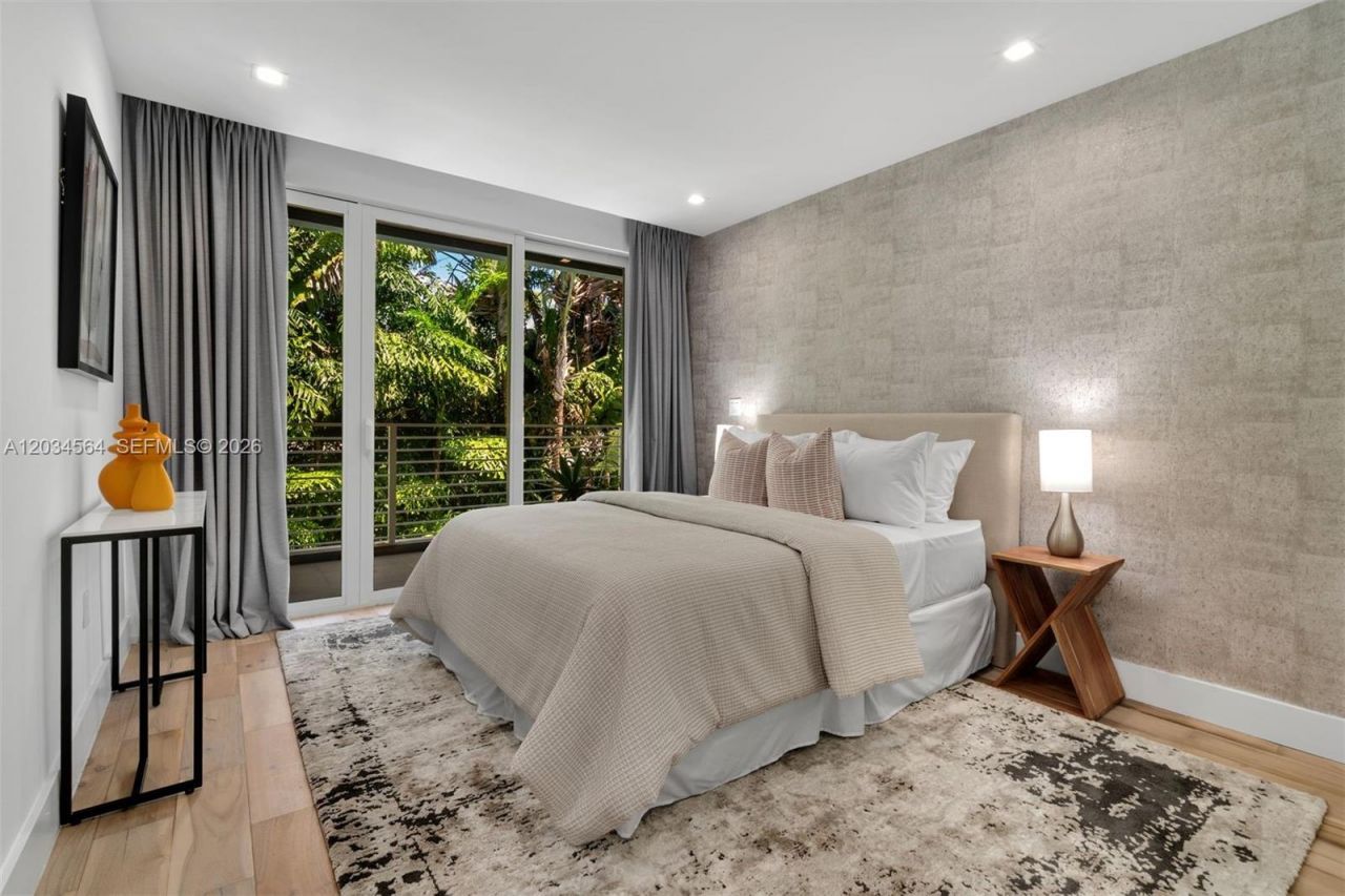 425 Harbor Dr , Key Biscayne, FL 33149 Photo
