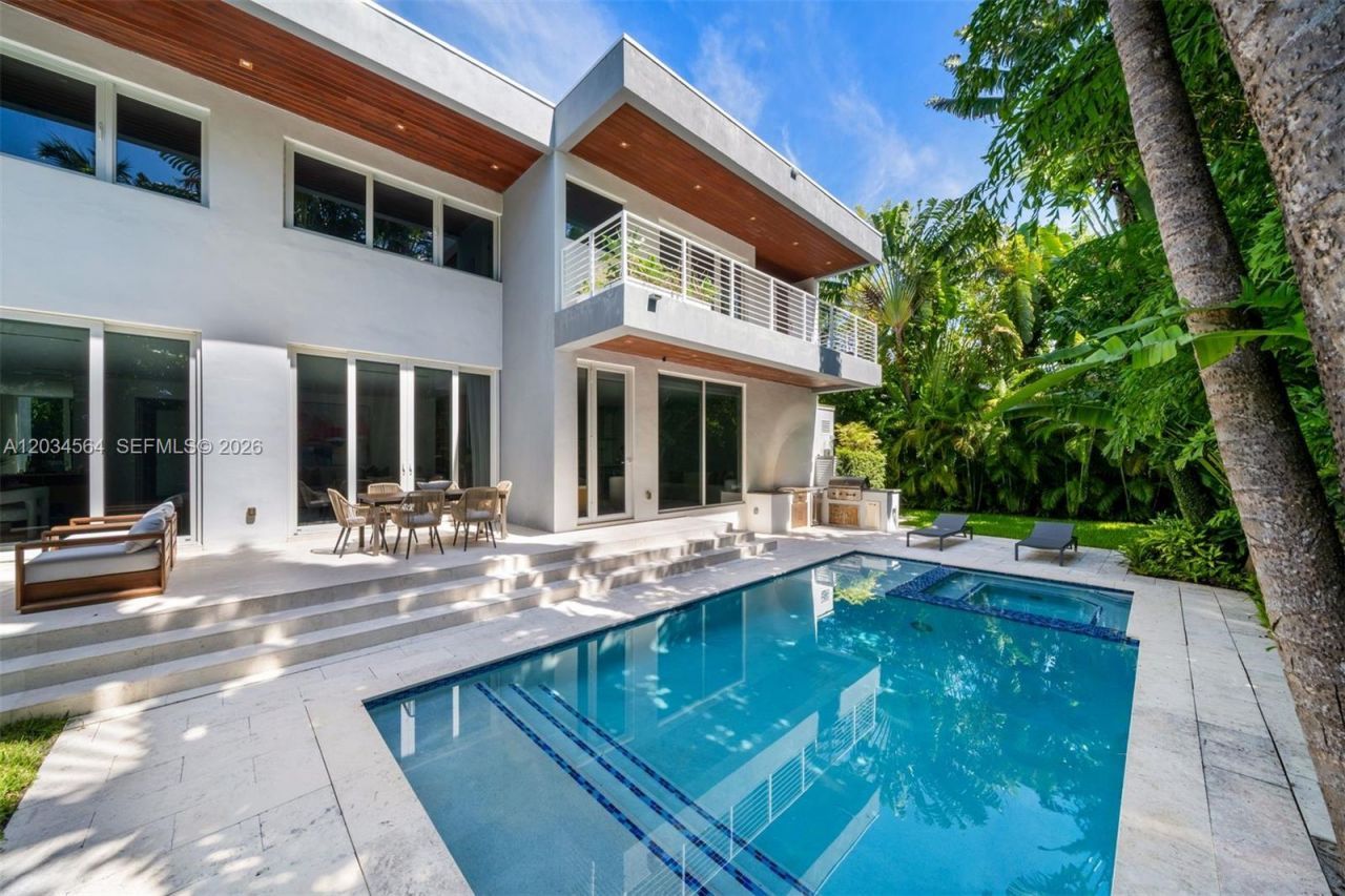 425 Harbor Dr , Key Biscayne, FL 33149 Photo