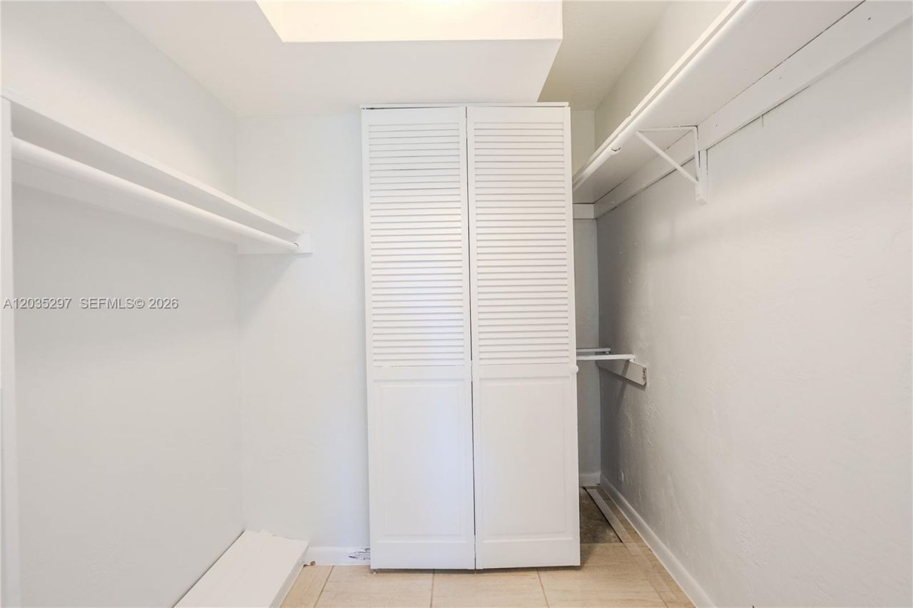 421 NE 1st St , Unit 101, Hallandale Beach, FL 33009 Photo