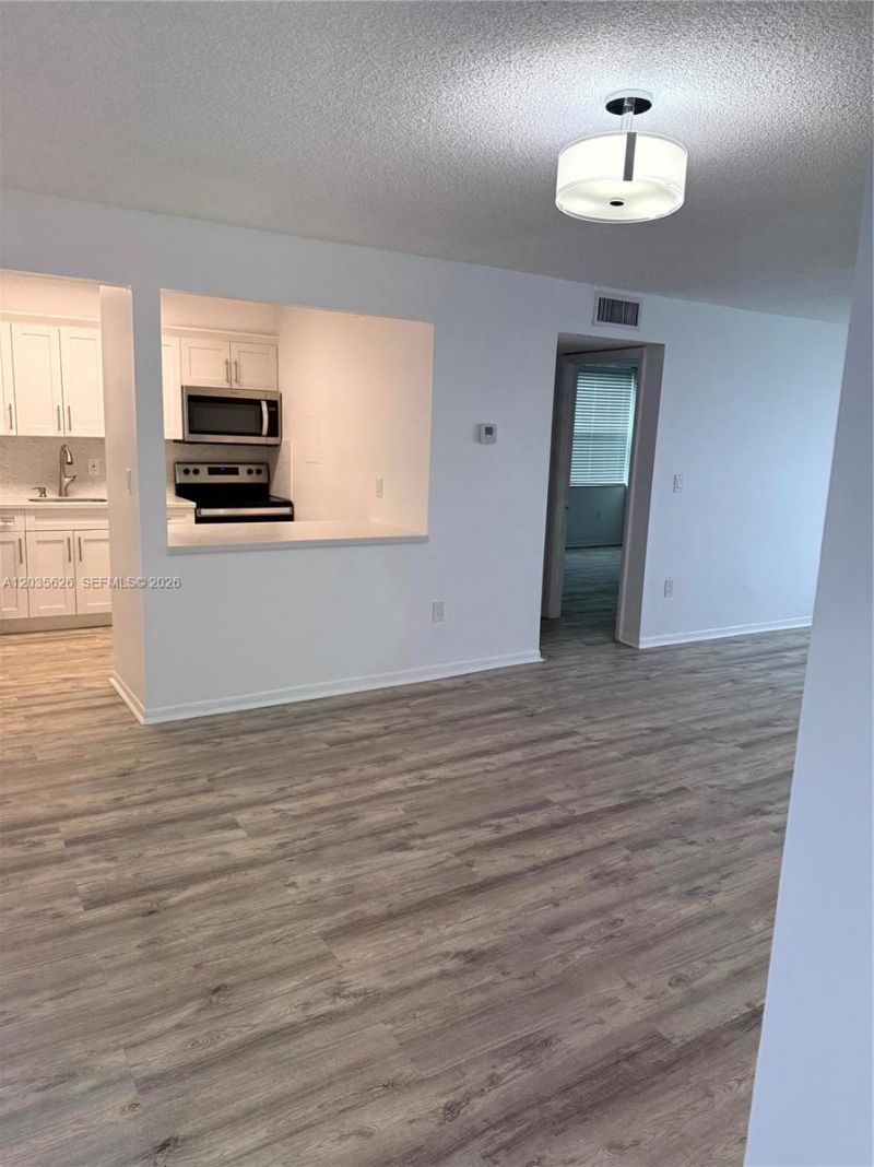 802 NW 87th Ave, Unit 321, Miami, FL 33172 Photo