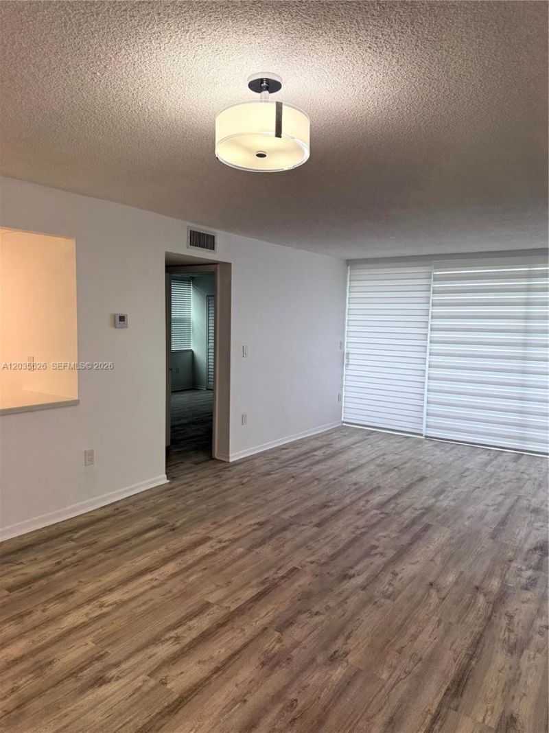 802 NW 87th Ave, Unit 321, Miami, FL 33172 Photo