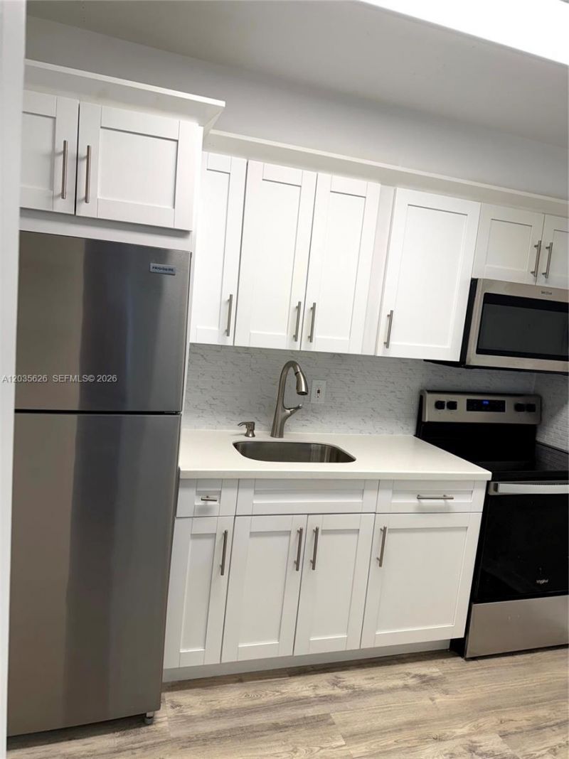 802 NW 87th Ave, Unit 321, Miami, FL 33172 Photo