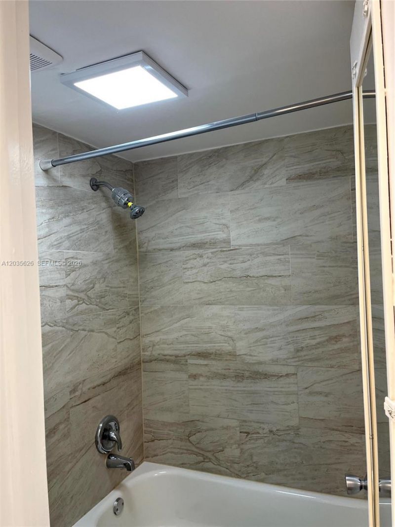 802 NW 87th Ave, Unit 321, Miami, FL 33172 Photo