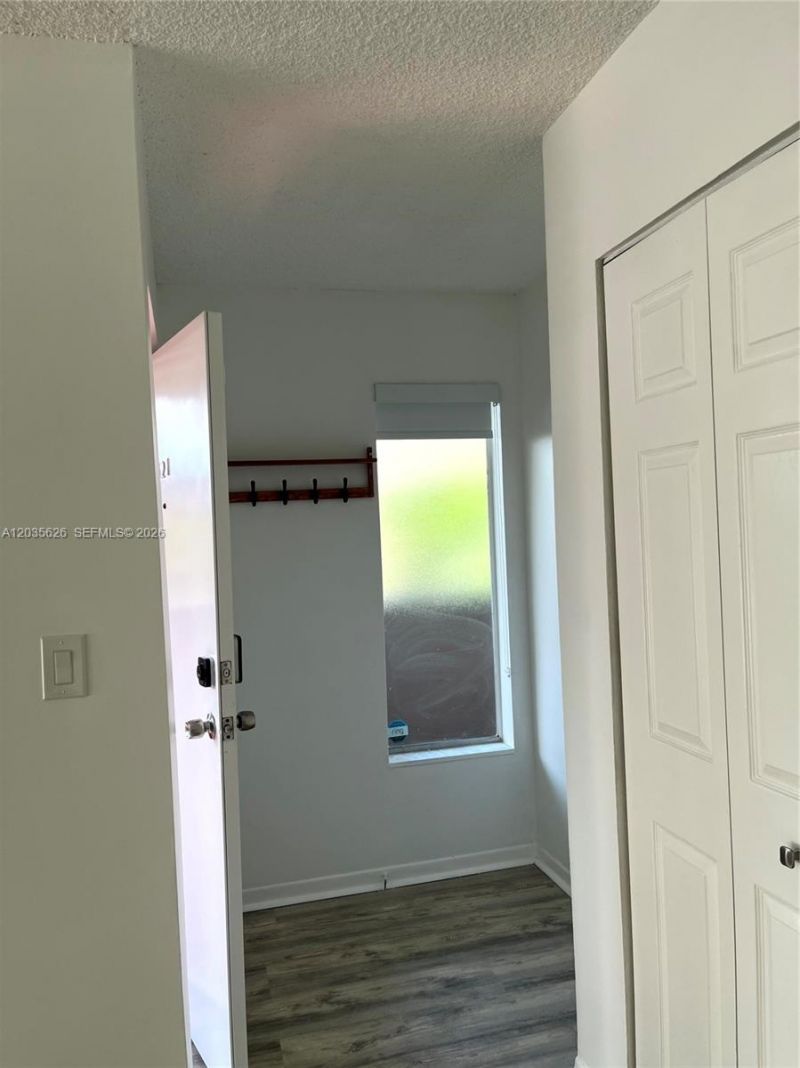 802 NW 87th Ave, Unit 321, Miami, FL 33172 Photo