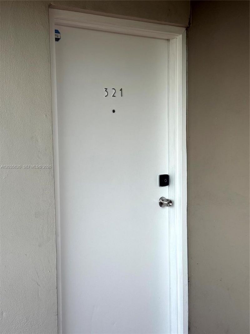 802 NW 87th Ave, Unit 321, Miami, FL 33172 Photo