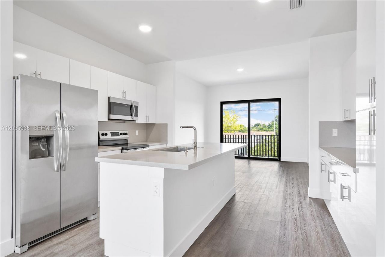 440 E 16th St, Unit 436, Hialeah, FL 33010 Photo