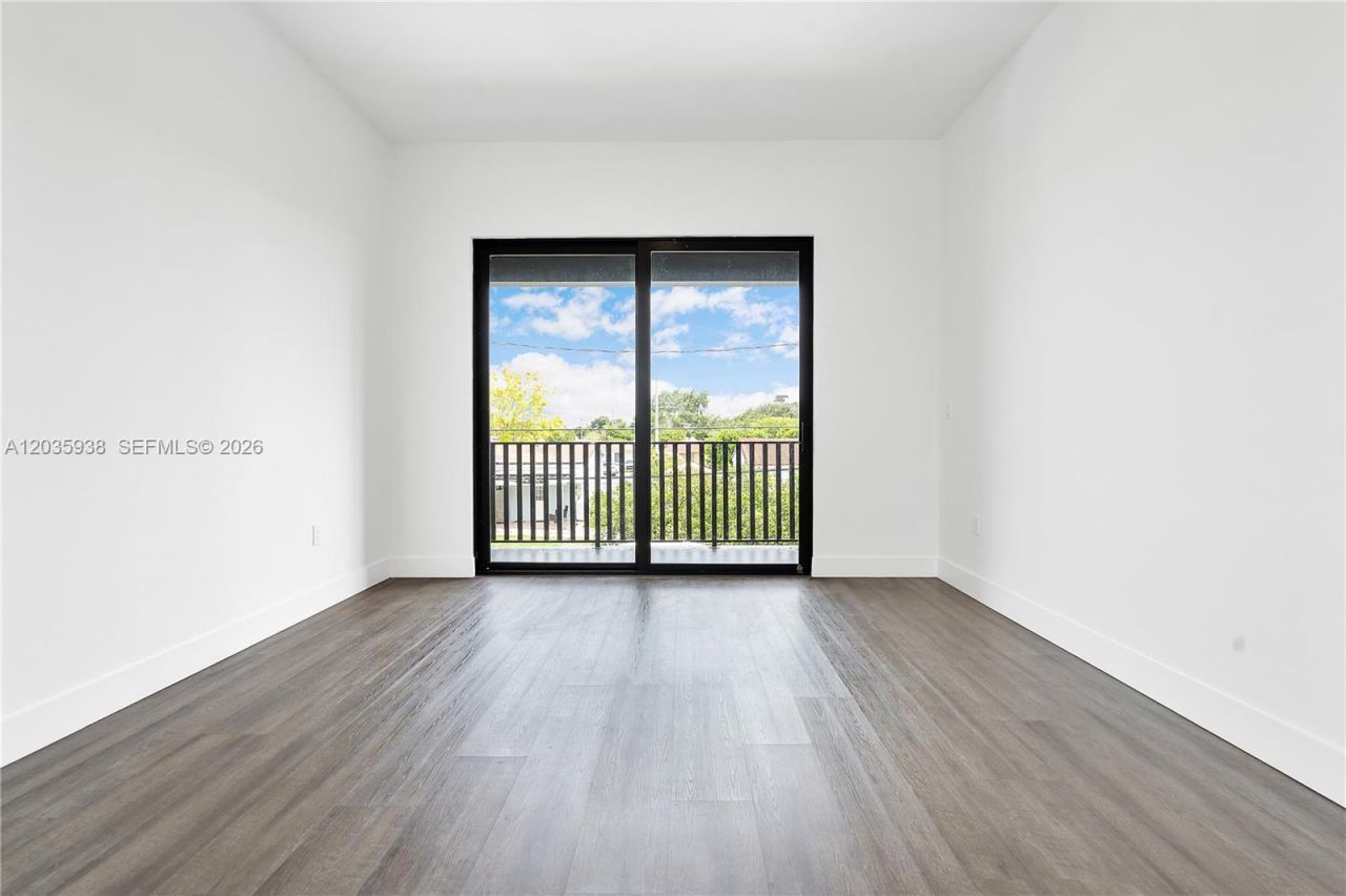 440 E 16th St, Unit 436, Hialeah, FL 33010 Photo