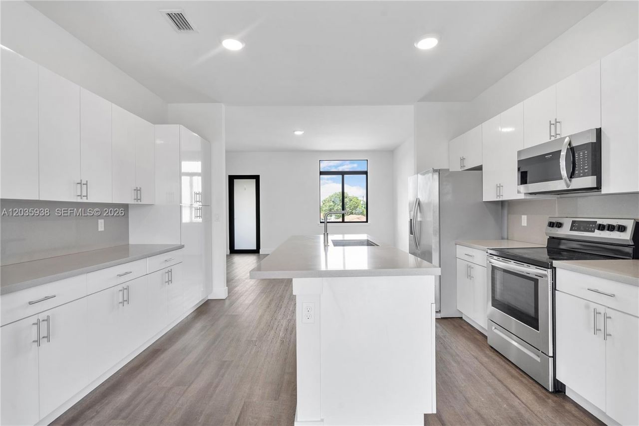 440 E 16th St, Unit 436, Hialeah, FL 33010 Photo
