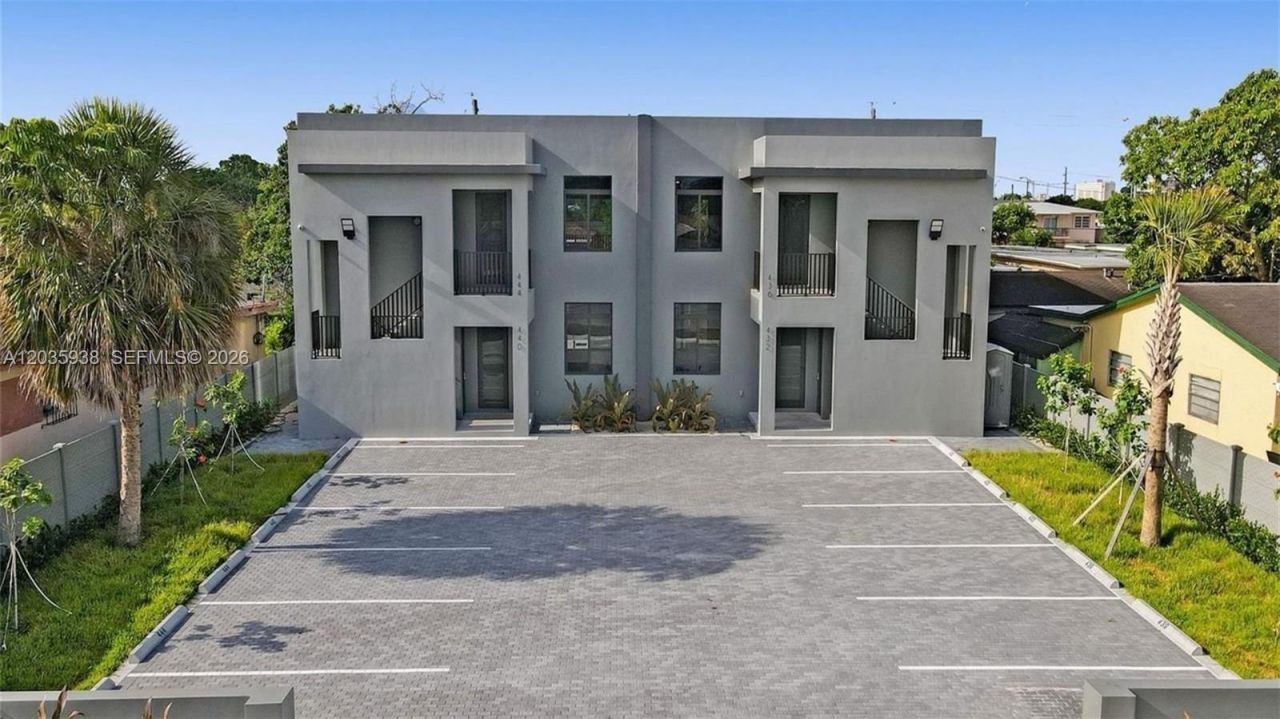 440 E 16th St, Unit 436, Hialeah, FL 33010 Photo