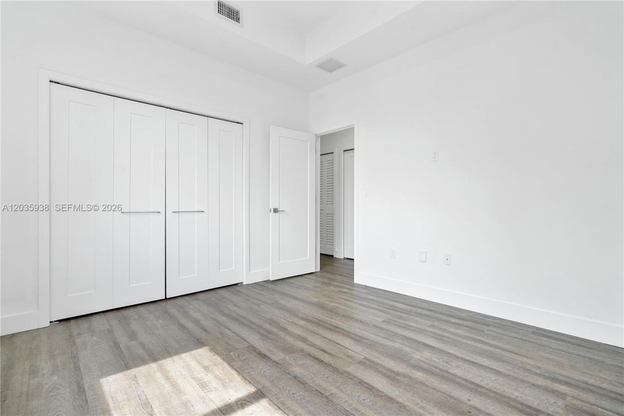 440 E 16th St, Unit 436, Hialeah, FL 33010 Photo