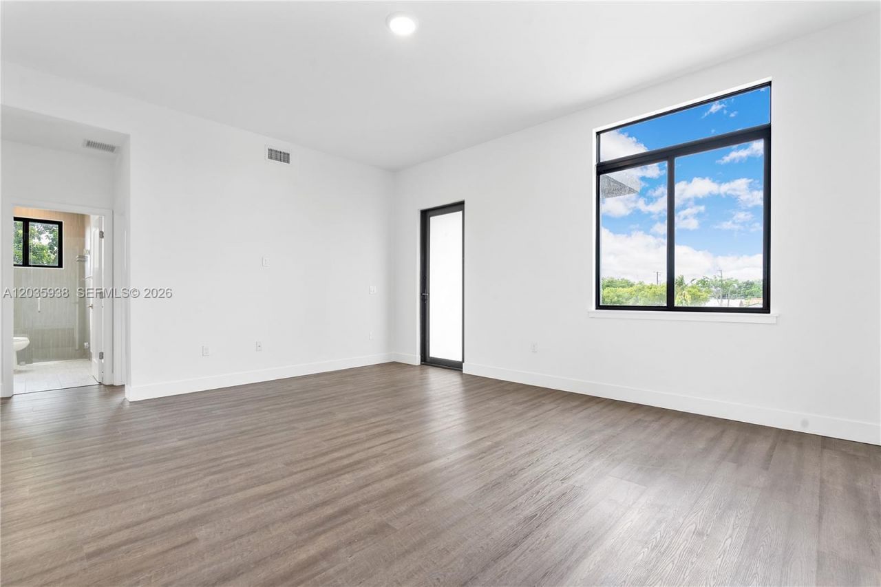 440 E 16th St, Unit 436, Hialeah, FL 33010 Photo