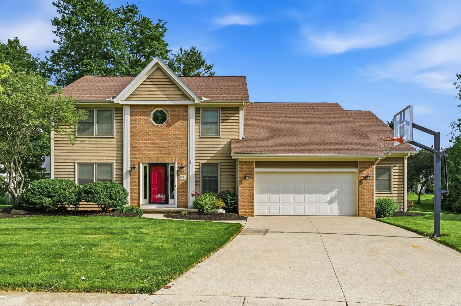 6946 Roundwood Court , Dublin, OH 43016 Main Photo