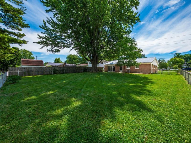 1506 Bellefontaine Avenue , Marion, OH 43302 Photo 23