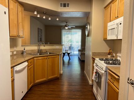 800 Moon Cir #816, Unit 816, Folsom, CA 95630 Photo