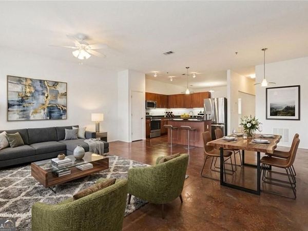 560 Dutch Valley Road NE, Unit 2305, Atlanta, GA 30324