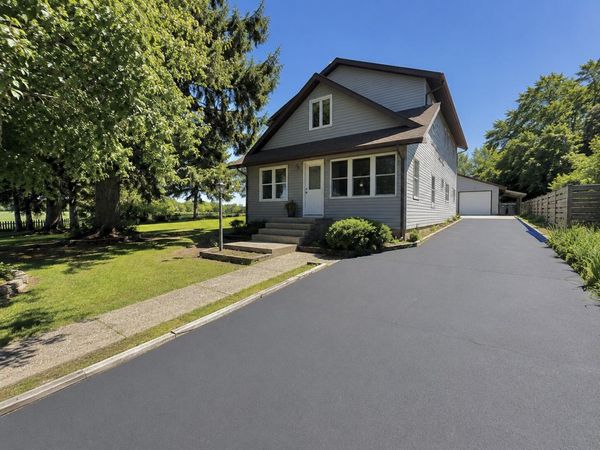 11907 254th Ave, Salem Lakes, WI 53179