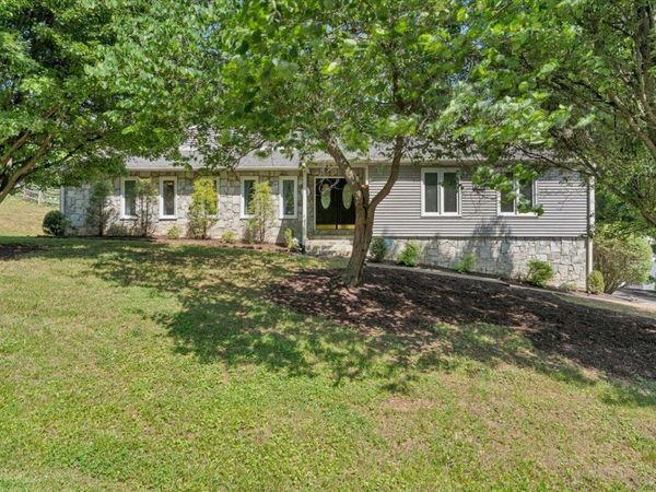 4275 Toddsbury DR , Vinton, VA 24179