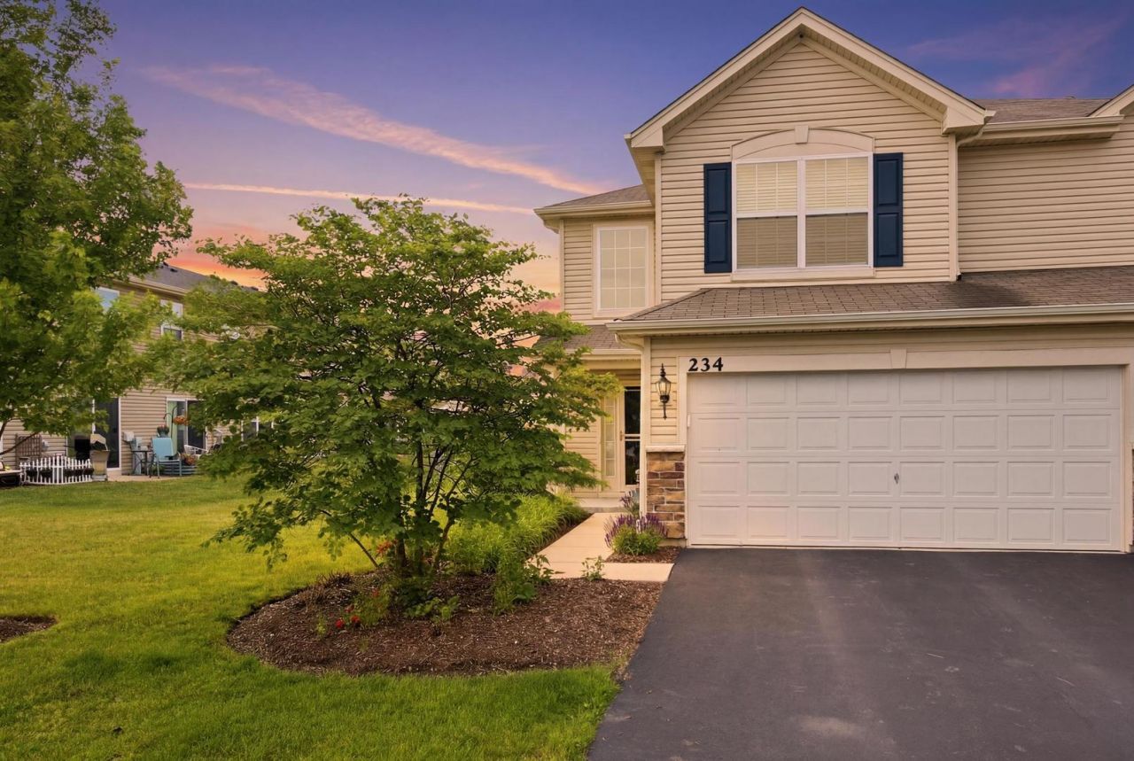 234 Wildmeadow Lane , Woodstock, IL 60098 Main Photo