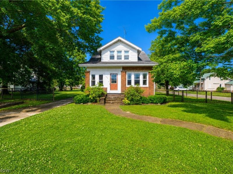 139 East Avenue NE, Tuscarawas, OH 44682 Photo 2