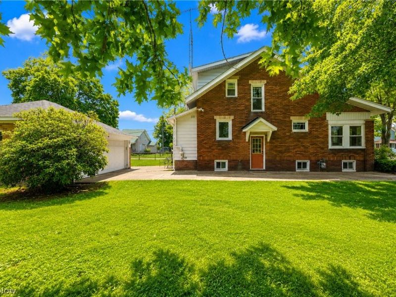139 East Avenue NE, Tuscarawas, OH 44682 Photo 4