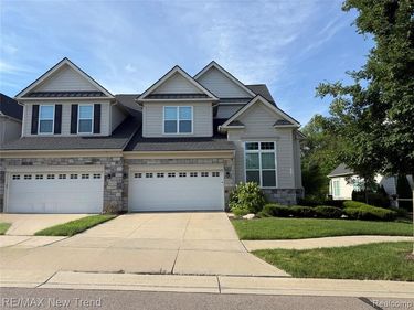 42932 Cardinal Way , Novi, MI 48375