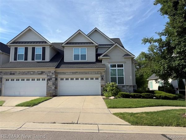42932 Cardinal Way, Novi, MI 48375