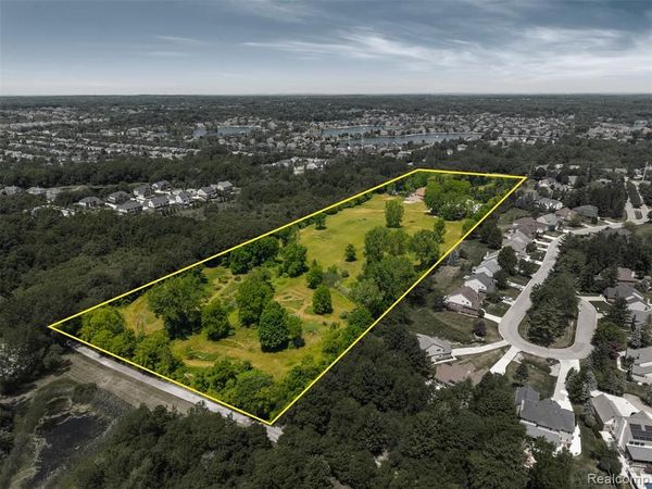 47915 6 Mile Road, Northville Twp, MI 48168