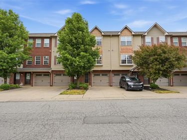 2138 Knotty Pine Trail , Howell Twp, MI 48855