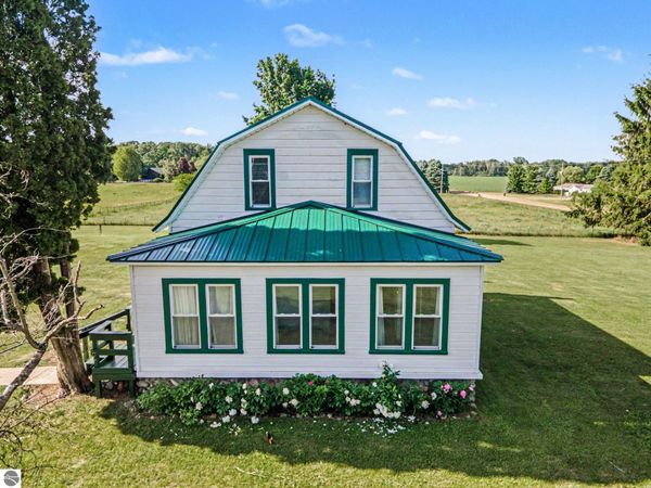10981 Madison Road, Elwell, MI 48832