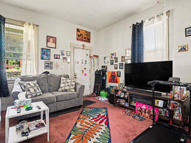2331 May Street, Cincinnati, OH 45206 Photo 3