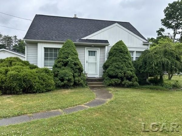 1205 Shady , Tecumseh, MI 49286