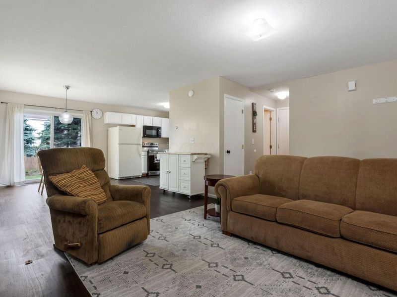405 Ruffin Drive, Galloway, OH 43119 Photo 7