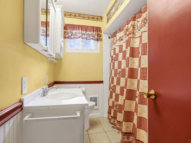 3140 Nob Hill Road , Zanesville, OH 43701 Photo 15
