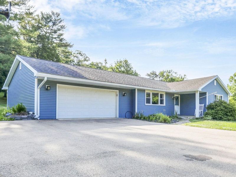 3140 Nob Hill Road , Zanesville, OH 43701 Photo 2