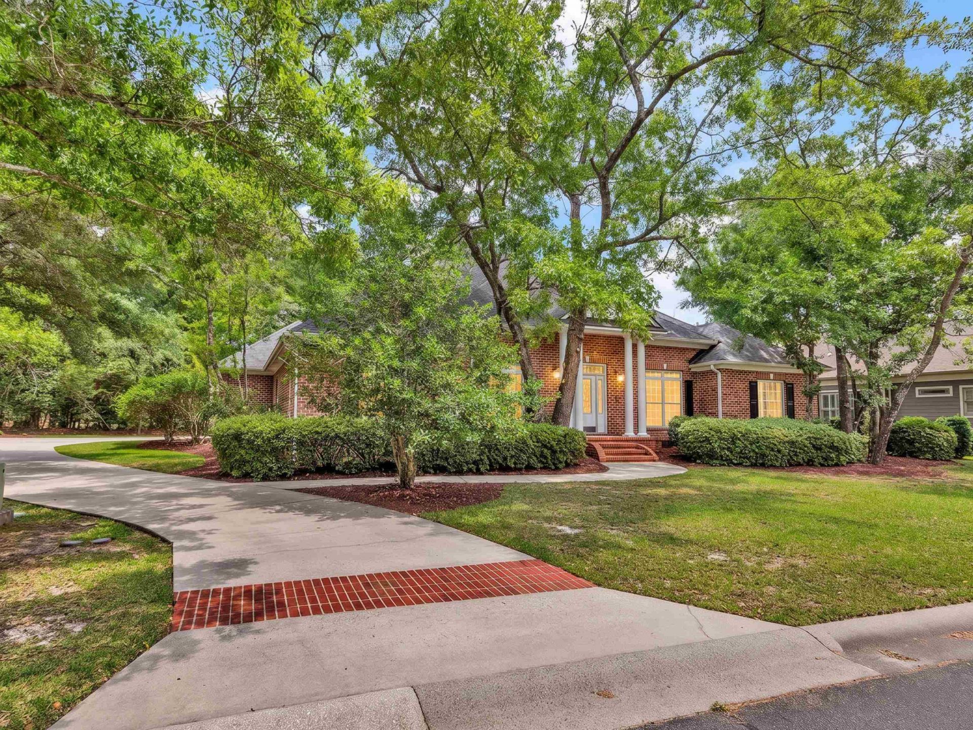 60 Highwood Circle  Photo 11