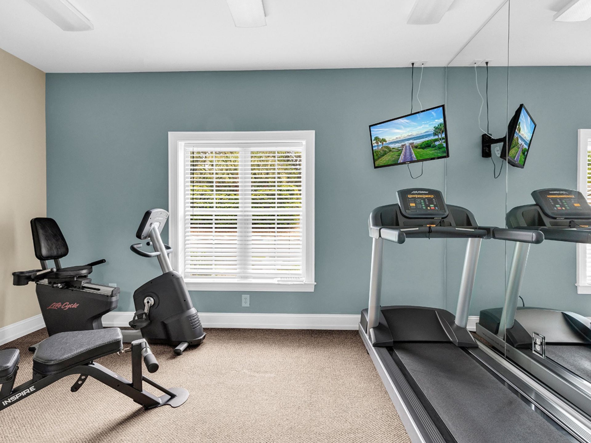 60 Highwood Circle  Photo 49