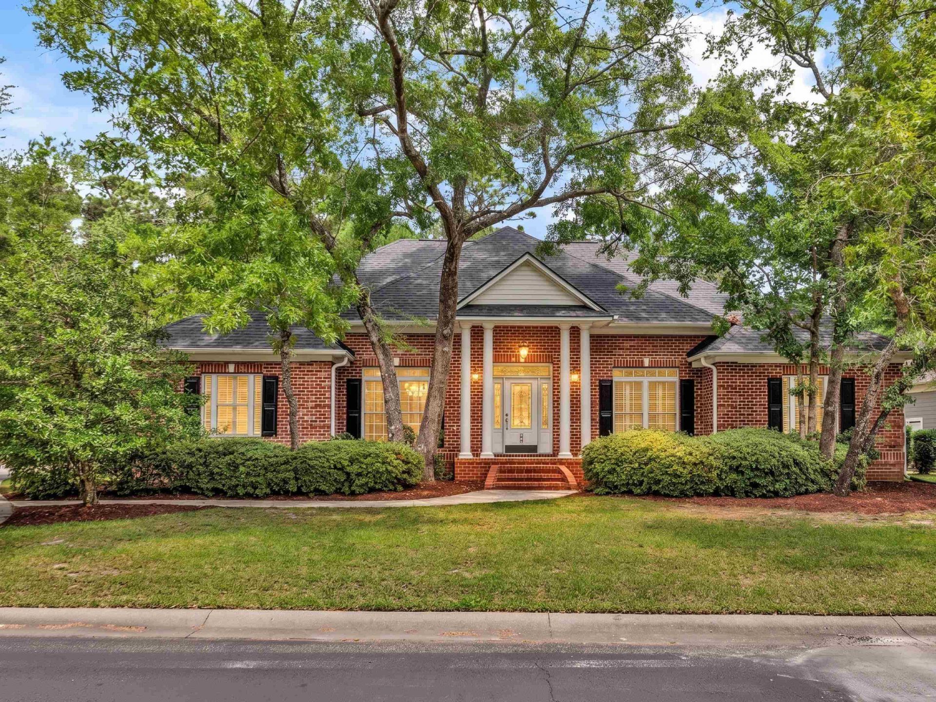 60 Highwood Circle  Photo 9