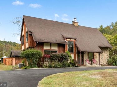 509 E SECOND MOUNTAIN ROAD, ORWIGSBURG, PA 17961