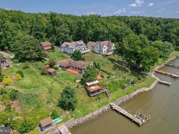 64 S SHORE ROAD , ELKTON, MD 21921