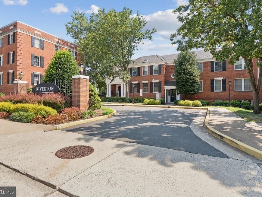 610 Bashford Lane , Unit 1301, Alexandria, VA 22314 Main Photo