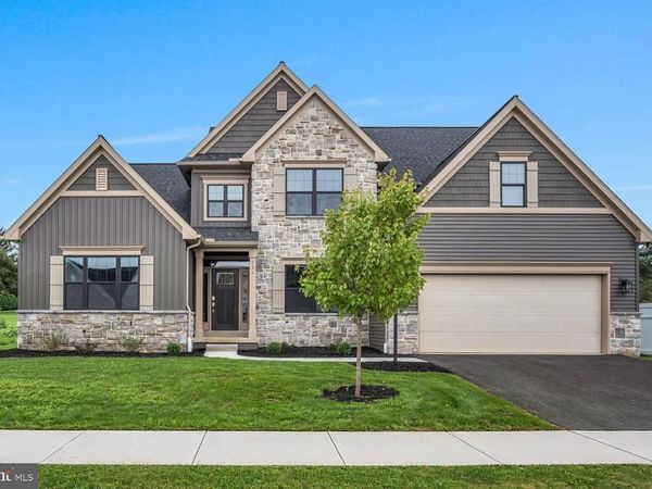 131 ALEXANDRIA DRIVE, ANNVILLE, PA 17003