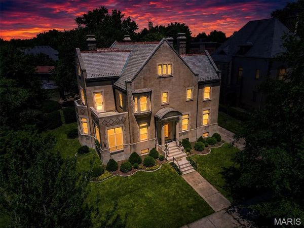 3523 Longfellow Boulevard, St Louis, MO 63104