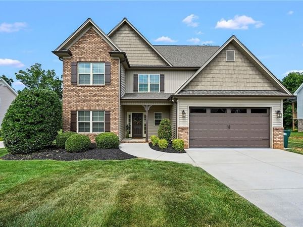 4638 Orchard Grove Drive, Clemmons, NC 27012