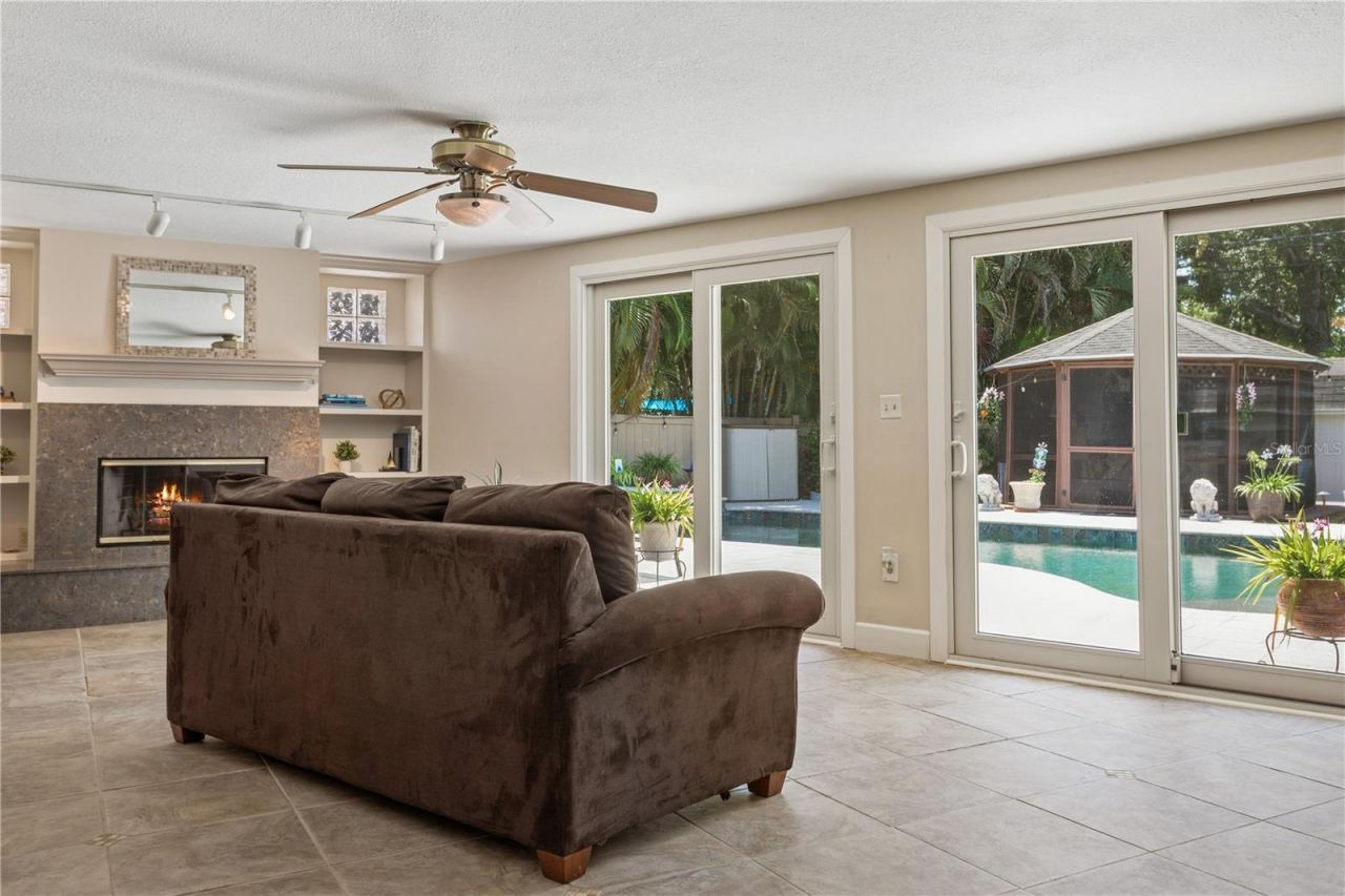 1883 Oakdale Lane N, Clearwater, FL 33764 Photo