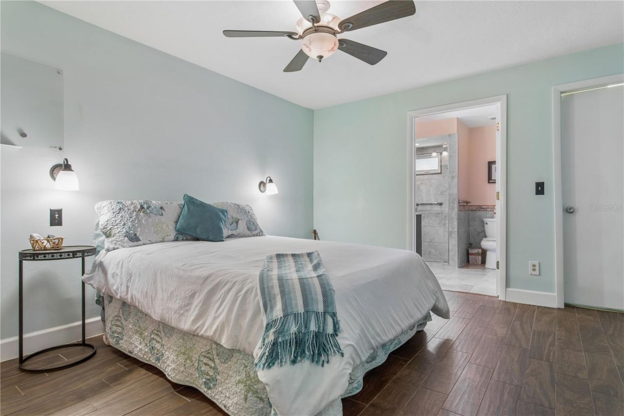 1883 Oakdale Lane N, Clearwater, FL 33764 Photo
