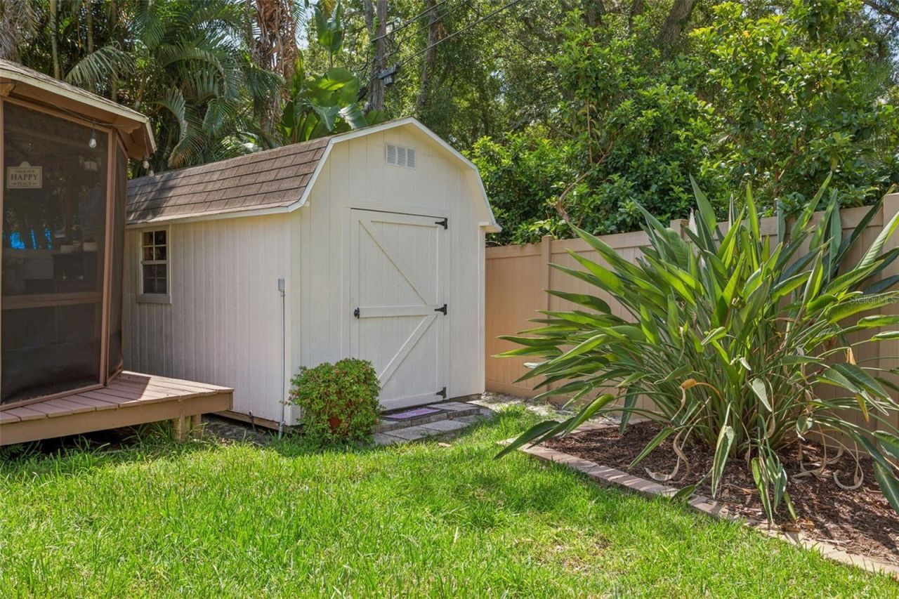 1883 Oakdale Lane N, Clearwater, FL 33764 Photo
