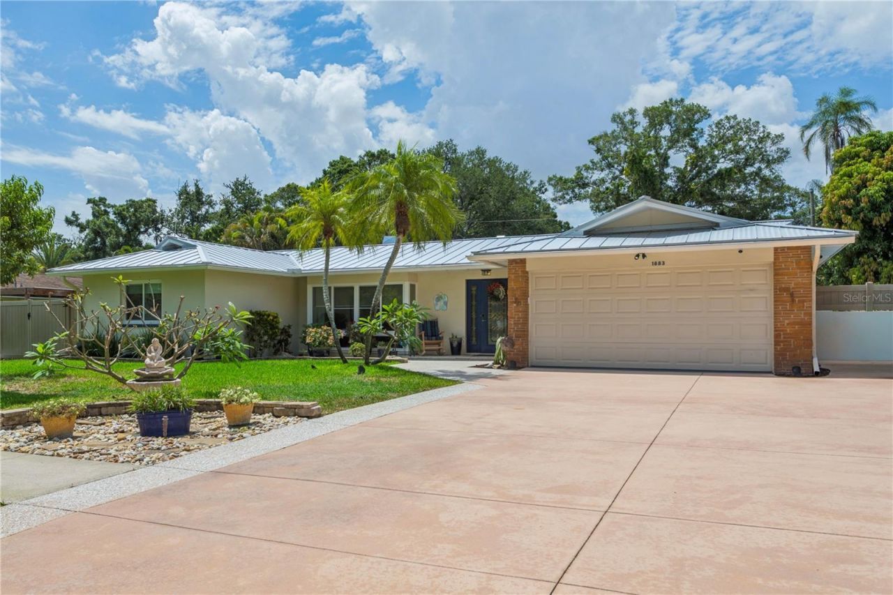 1883 Oakdale Lane N, Clearwater, FL 33764 Photo