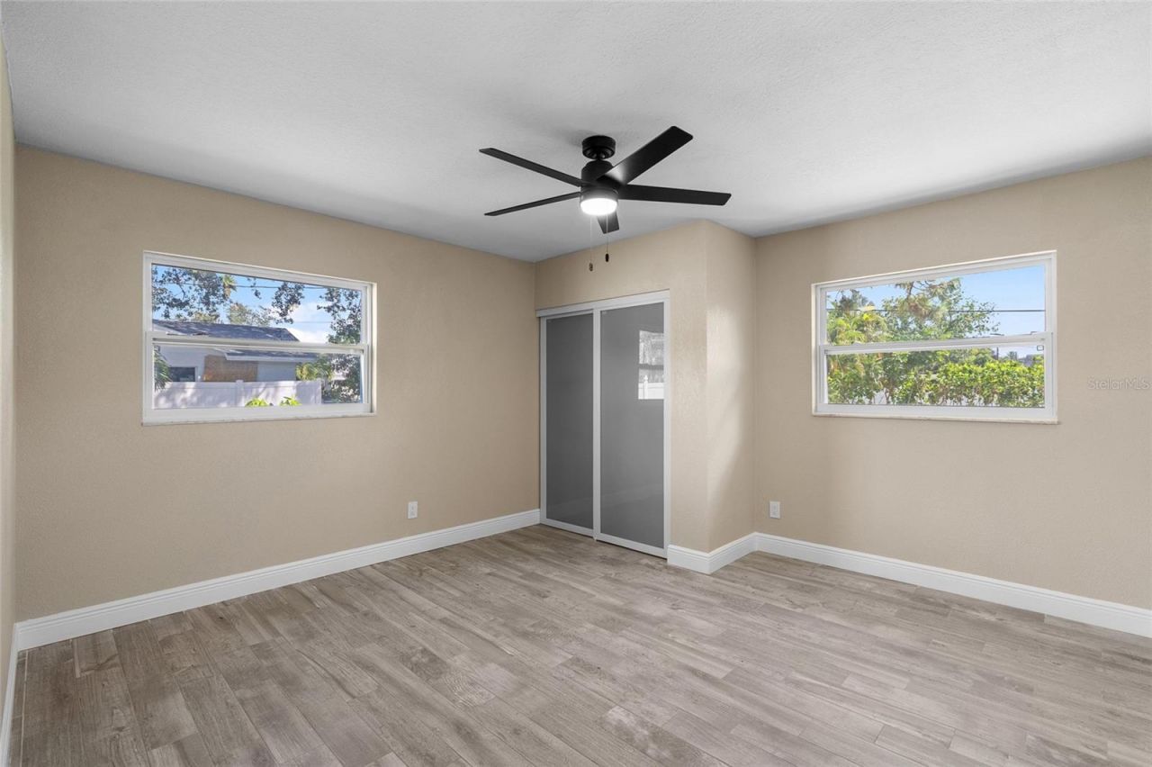 5901 Denver Street Ne, Saint Petersburg, FL 33703 Photo
